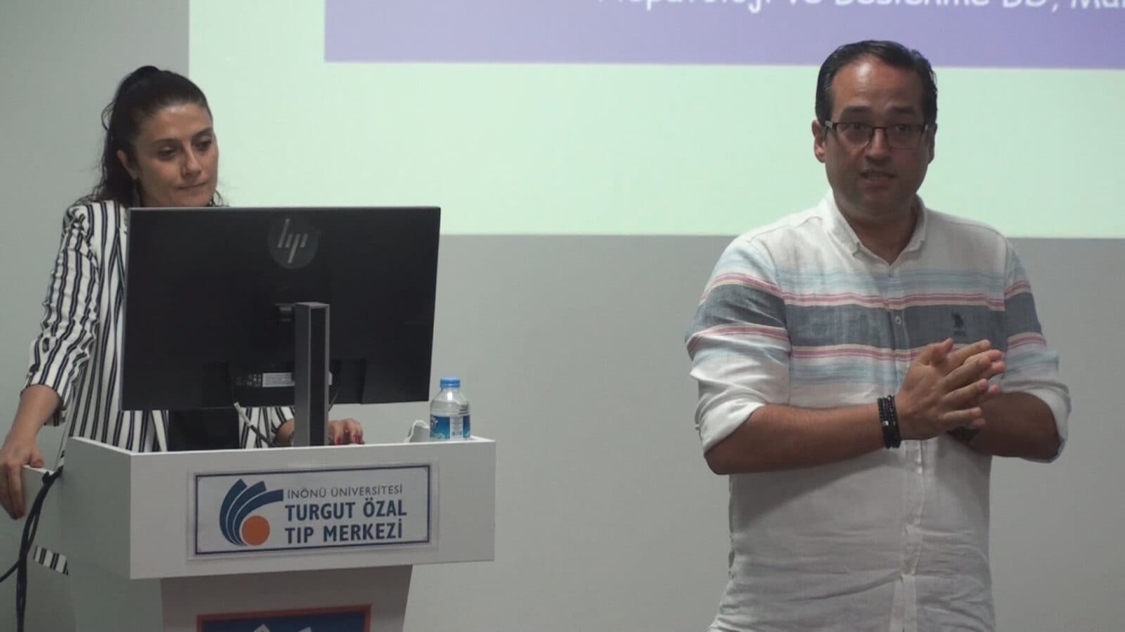 Seminar zum Thema „Indikationen und Kontraindikationen der Lebertransplantation bei pädiatrischen Patienten“ durchgeführt
