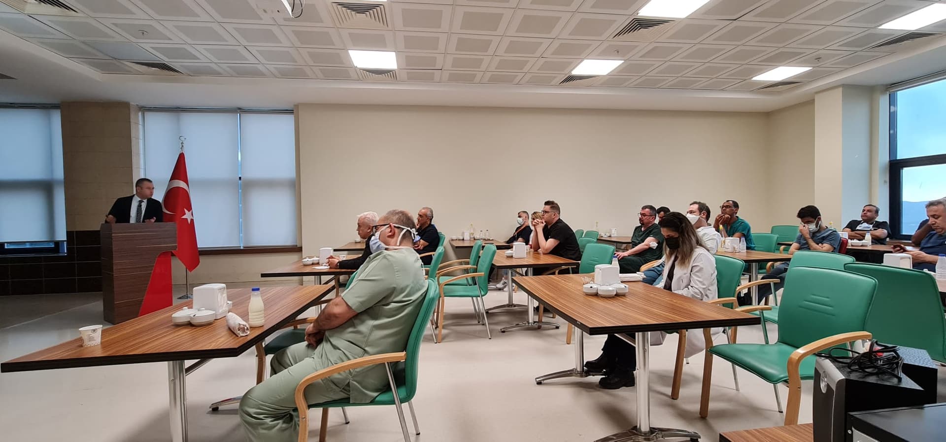 Проведён семинар на тему «Принципы распределения печени в Турции — показания к экстренному уведомлению — исключительные применения MELD»
