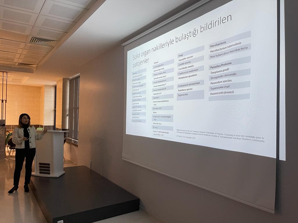 Seminar zum Thema „Management viraler Infektionen nach Transplantation“ durchgeführt